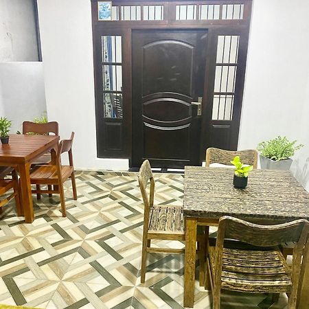 Mario Family Villa And Restaurant Negombo Buitenkant foto