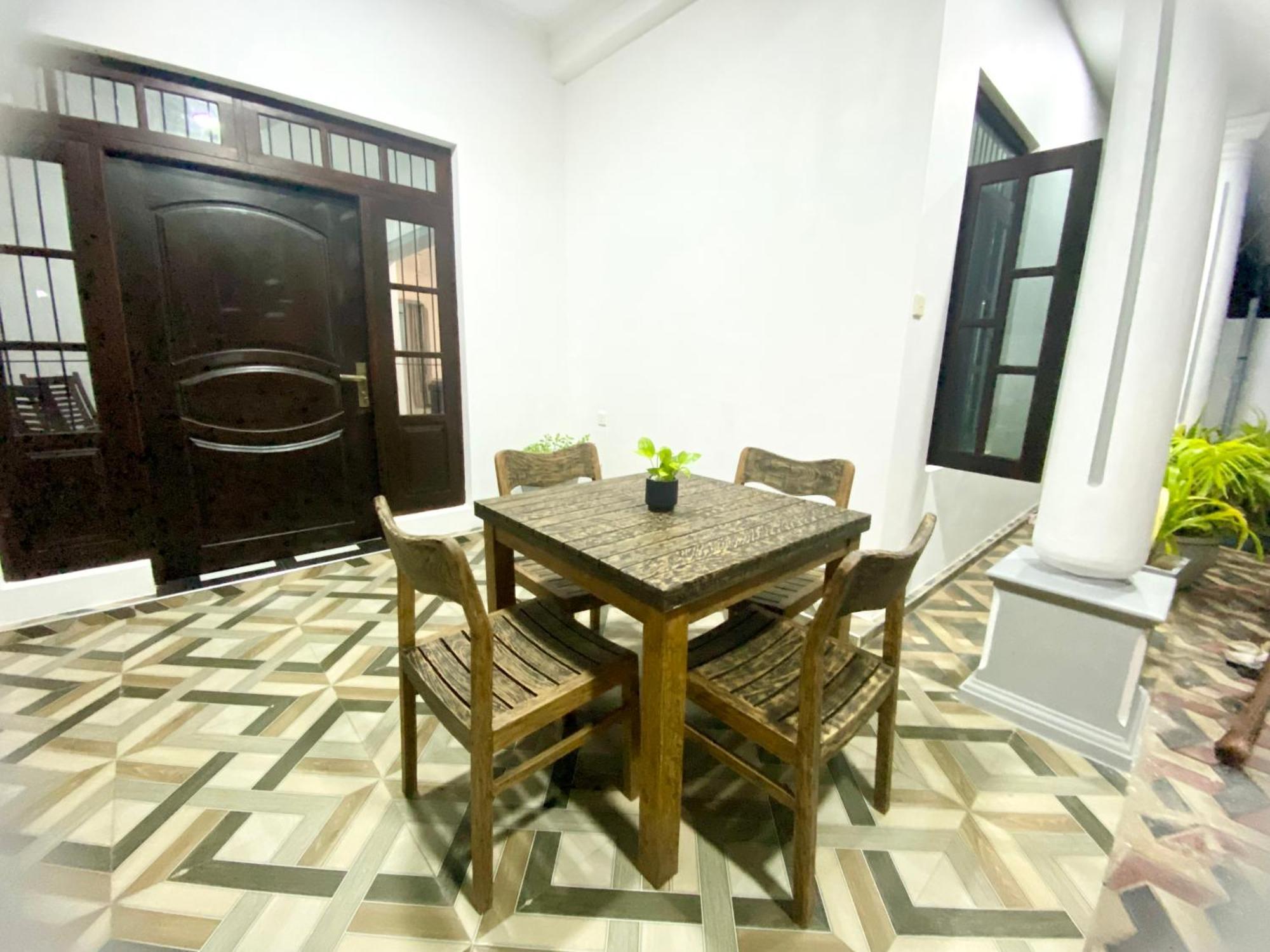 Mario Family Villa And Restaurant Negombo Buitenkant foto