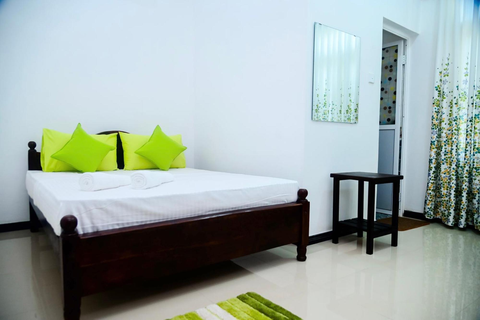 Mario Family Villa And Restaurant Negombo Buitenkant foto