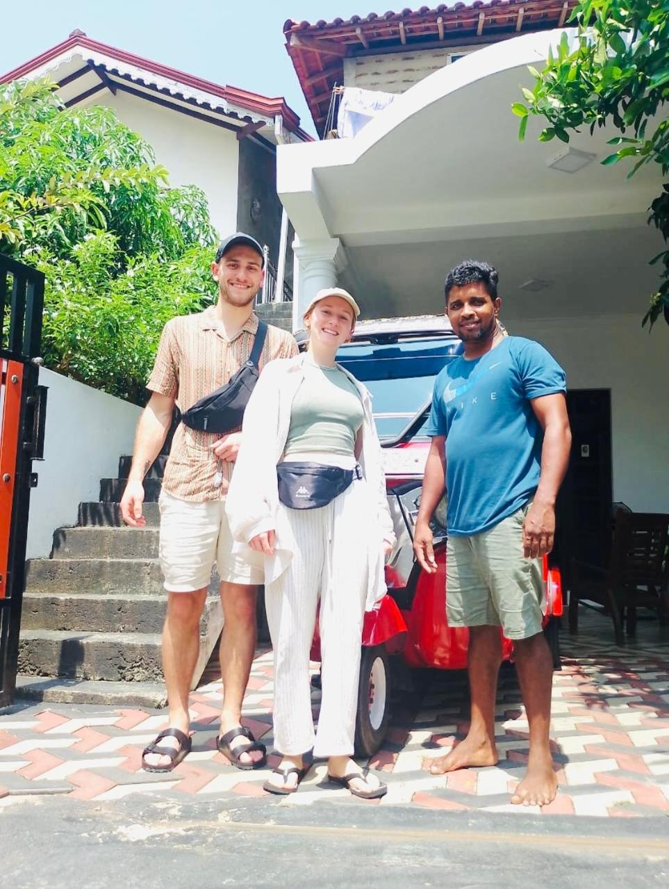 Mario Family Villa And Restaurant Negombo Buitenkant foto